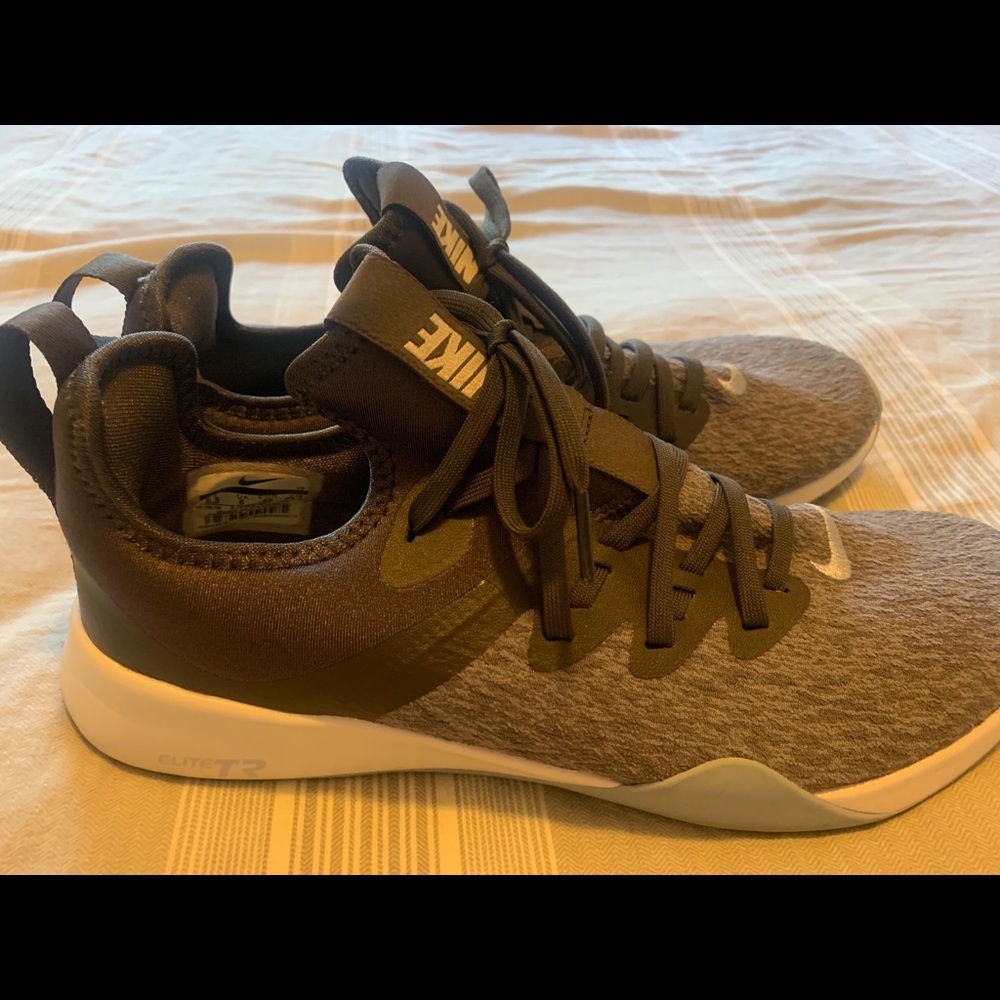 Nike Elite Trainers
